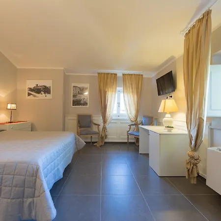Hotel Miro 3*